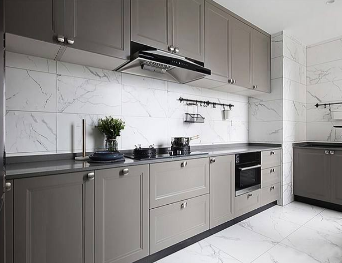 挑全鋁浴室柜等其它鋁制家具時(shí)候要注意什么？