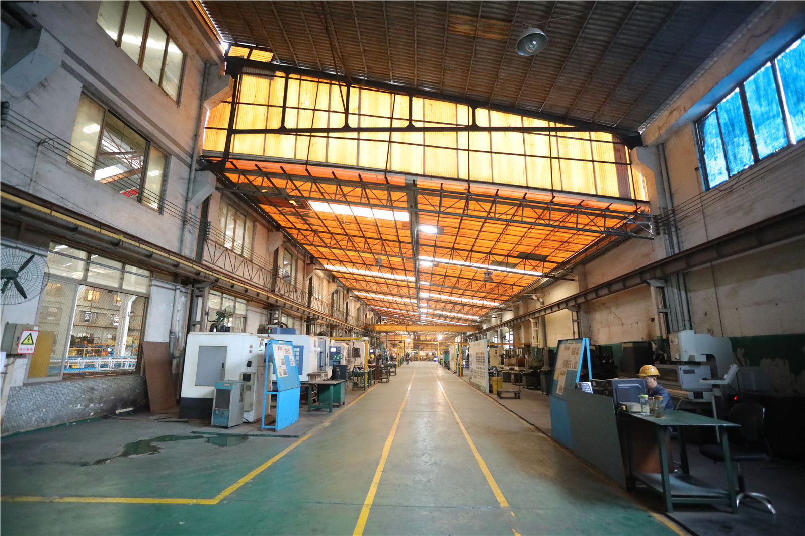 高登工廠-模具車間